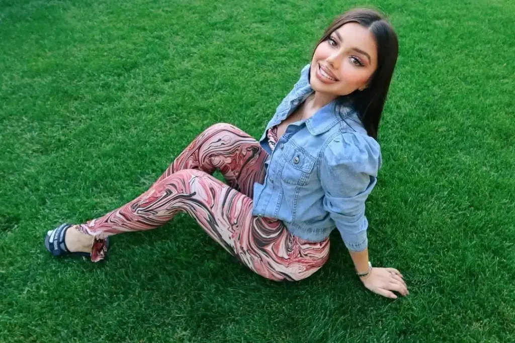 Rashel Kolaneci Biography